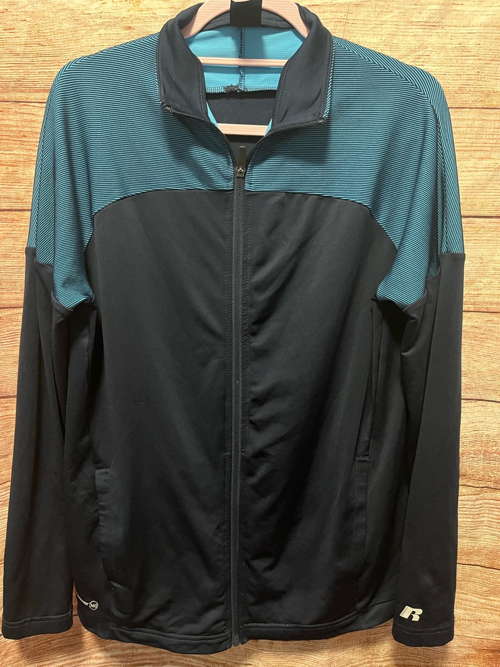 Men’s zipper up Russell sweatshirt-Small